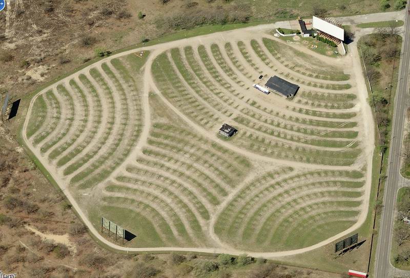 Getty 4 Drive-In Theatre - Live Search